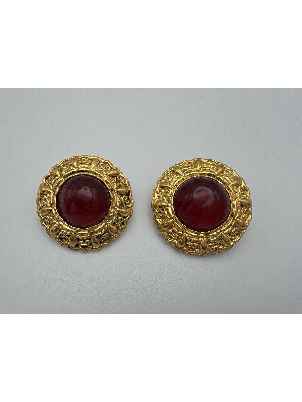 Authentic Chanel Vintage Red Gripoix Gold Plated Clip On Earrings Rare